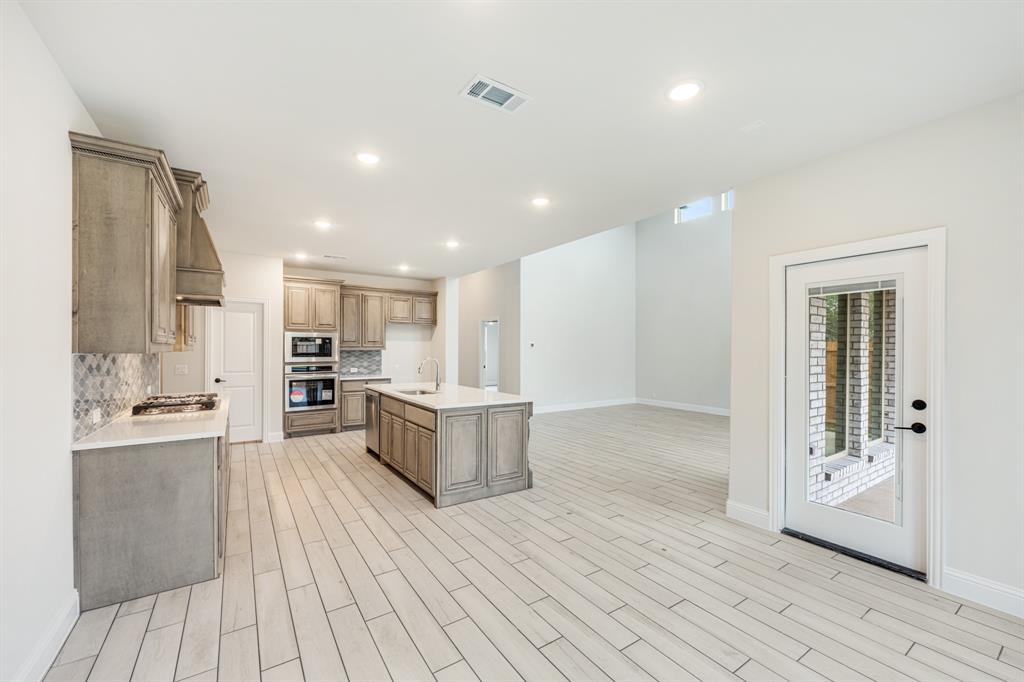 116 Saddlewood Trail Property Photo 16