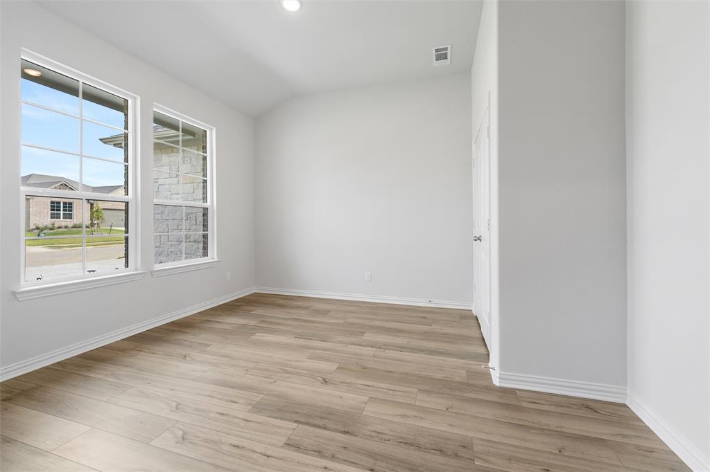 3510 Columbus Street Property Photo 9