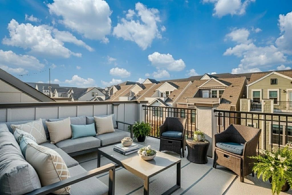 1053 Manacor Lane Property Photo 3