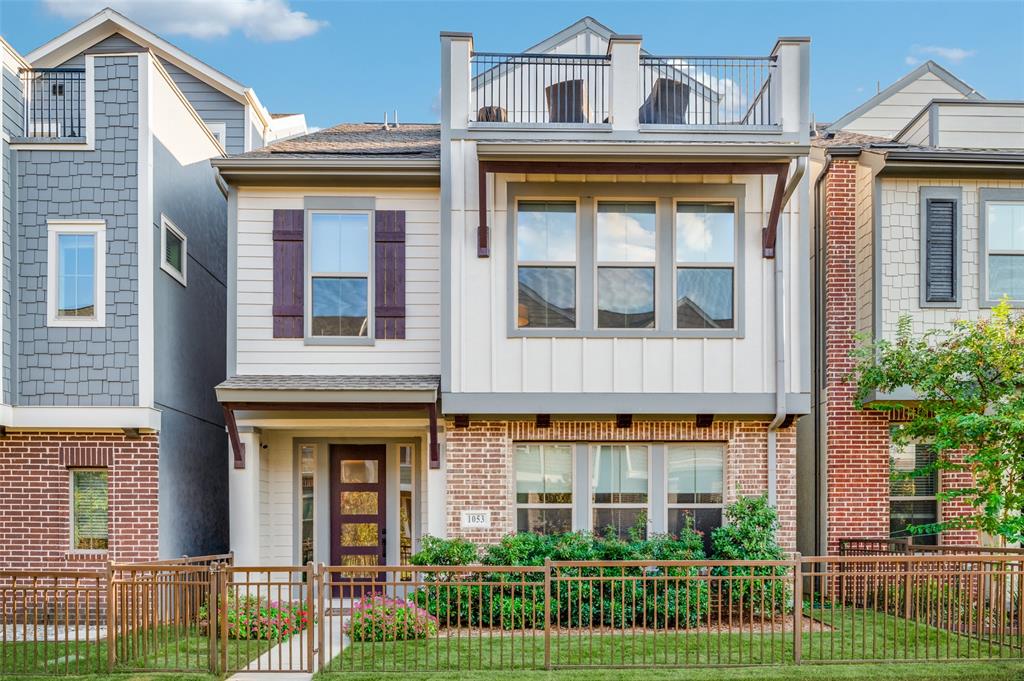 1053 Manacor Lane Property Photo 5