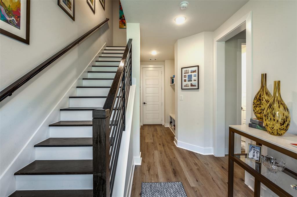 1053 Manacor Lane Property Photo 6