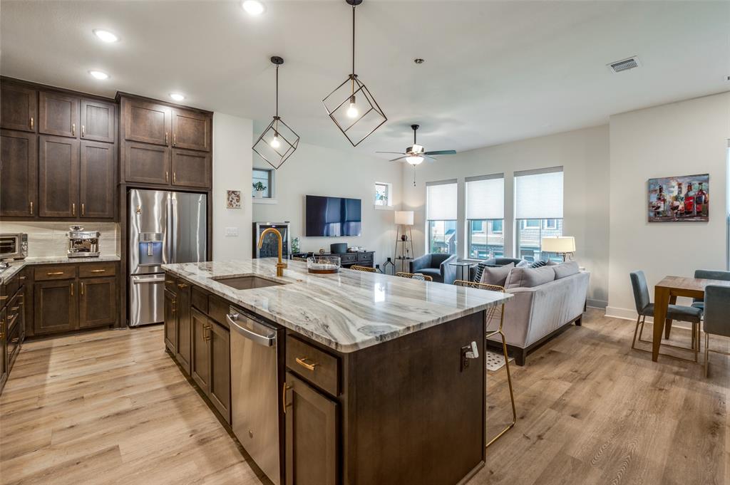 1053 Manacor Lane Property Photo 7