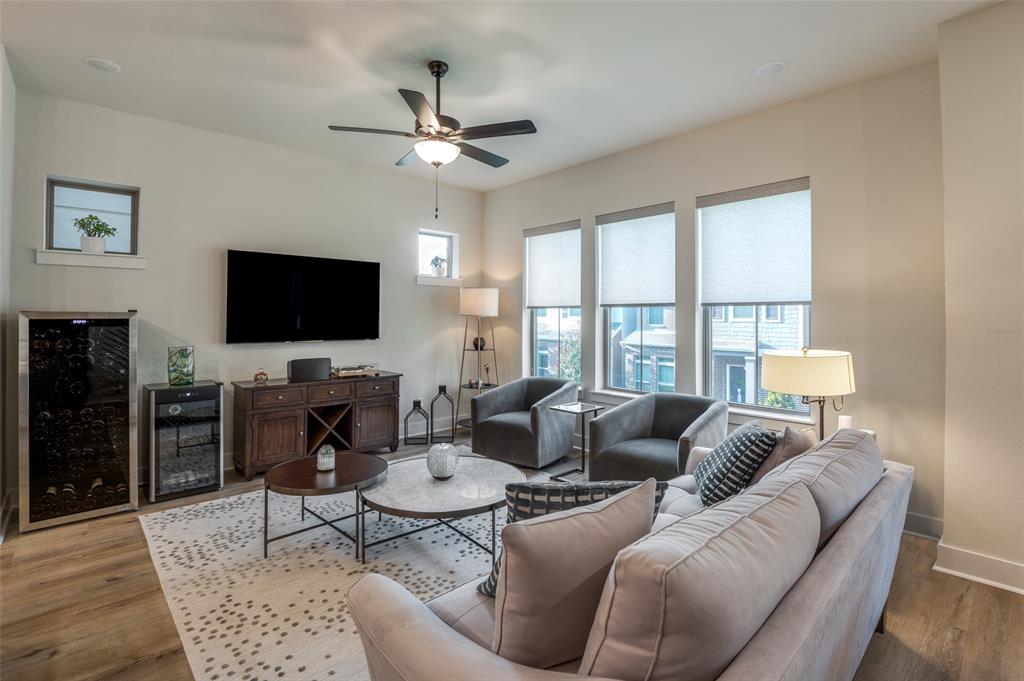 1053 Manacor Lane Property Photo 9