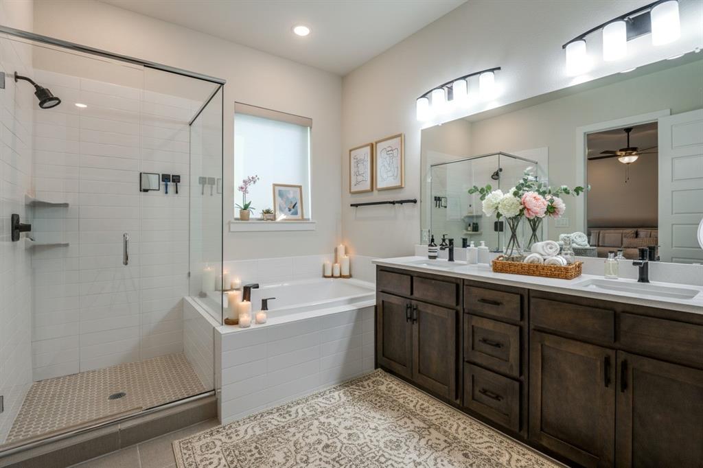 1053 Manacor Lane Property Photo 11