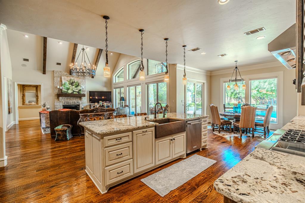 915 Timber Creek Drive Property Photo 10