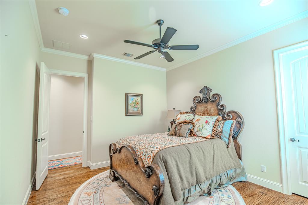 915 Timber Creek Drive Property Photo 23