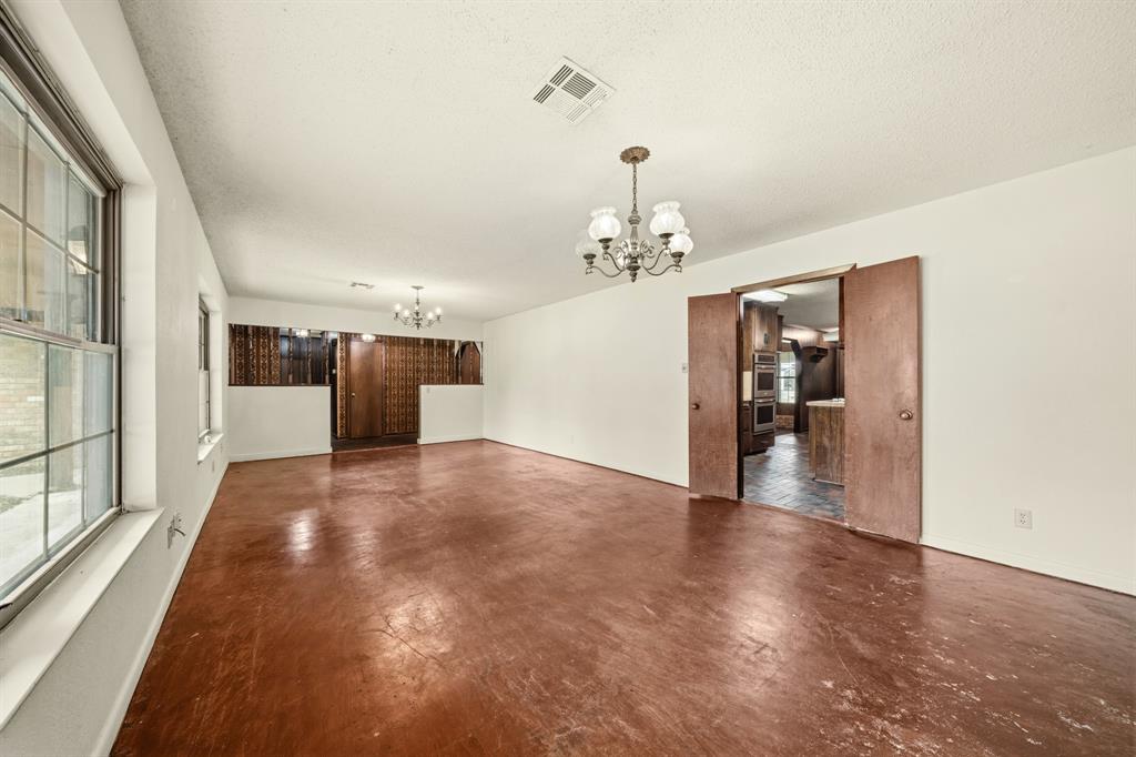 821 E Stegall Road Property Photo 16