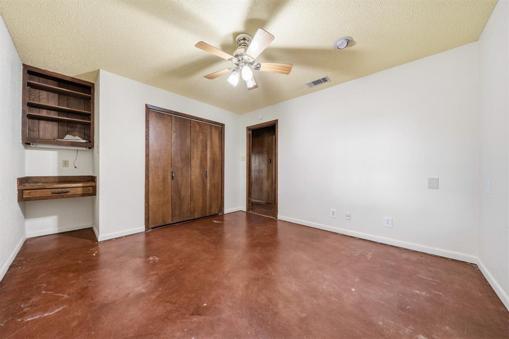 821 E Stegall Road Property Photo 20