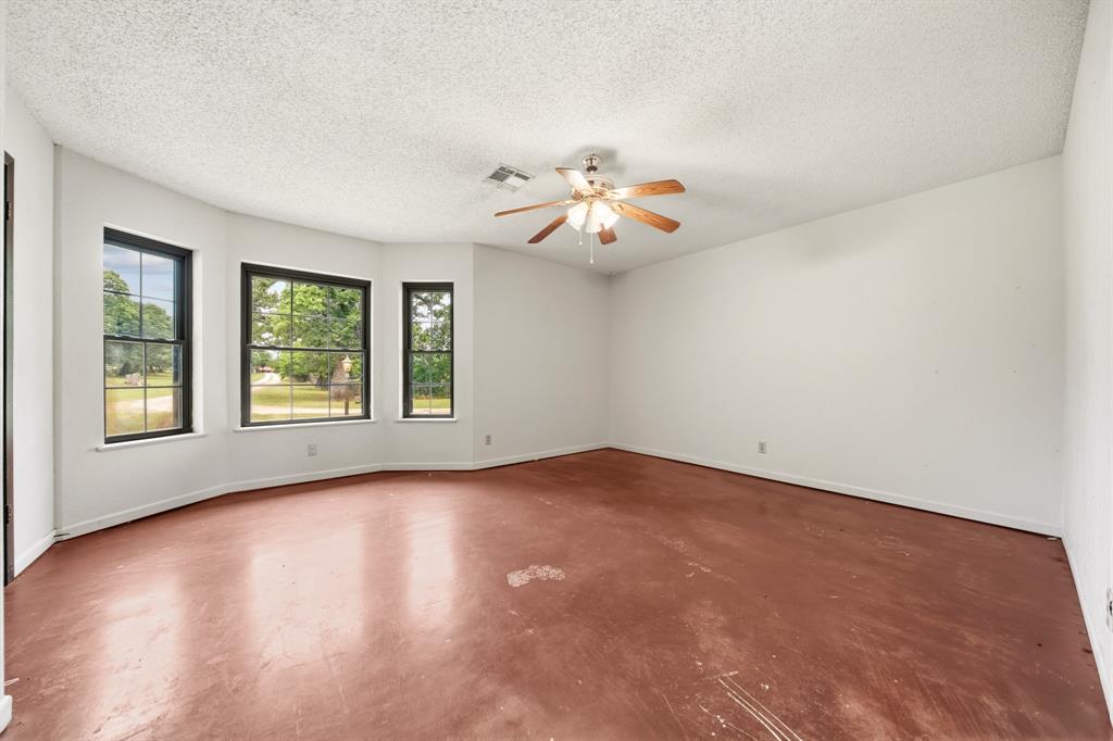 821 E Stegall Road Property Photo 21