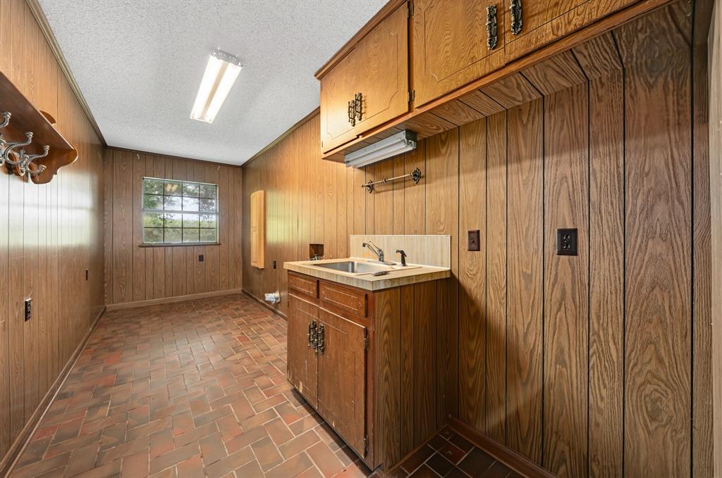 821 E Stegall Road Property Photo 27