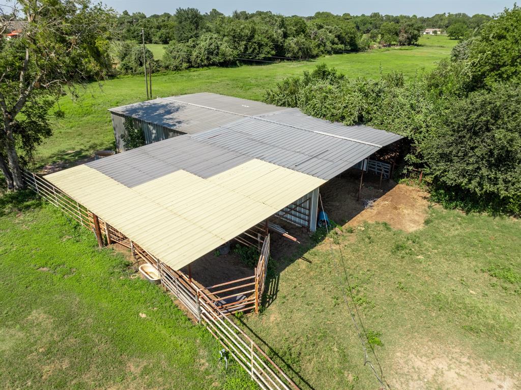 821 E Stegall Road Property Photo 32