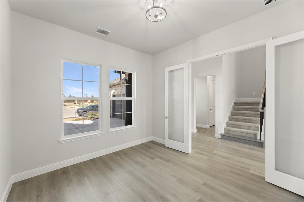 2219 Morris Street Property Photo 4