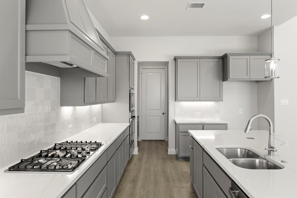 2219 Morris Street Property Photo 9