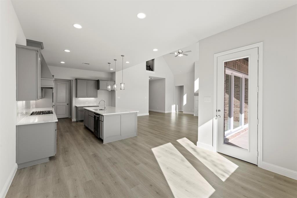 2219 Morris Street Property Photo 11