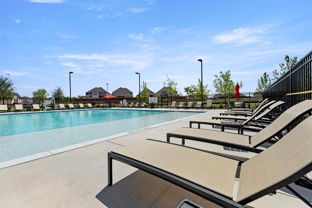 2219 Morris Street Property Photo 32