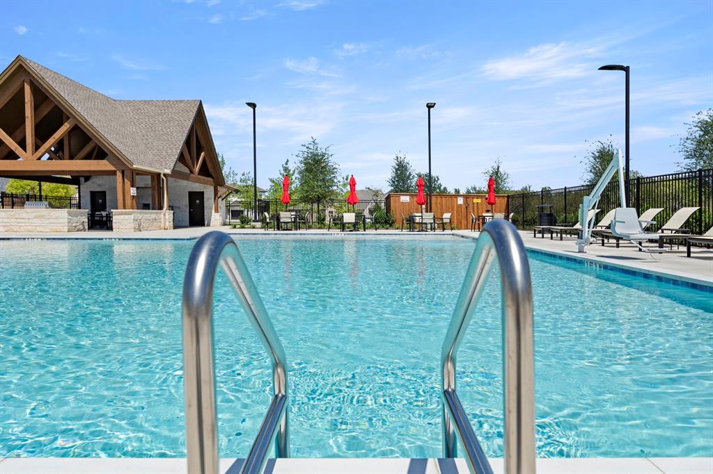 2219 Morris Street Property Photo 35