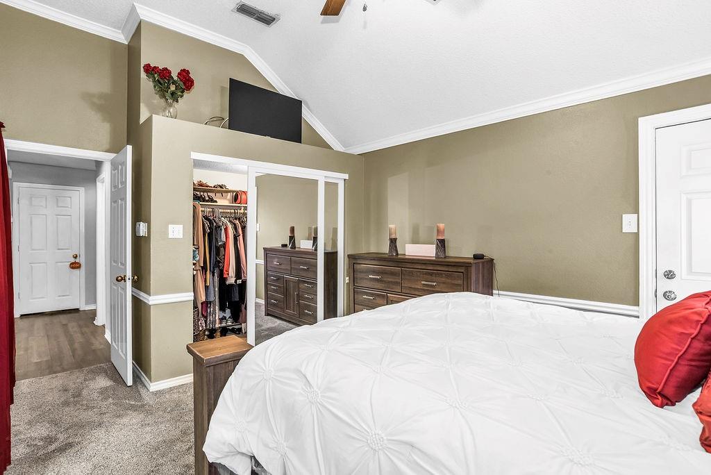 423 Clayton Street Property Photo 19