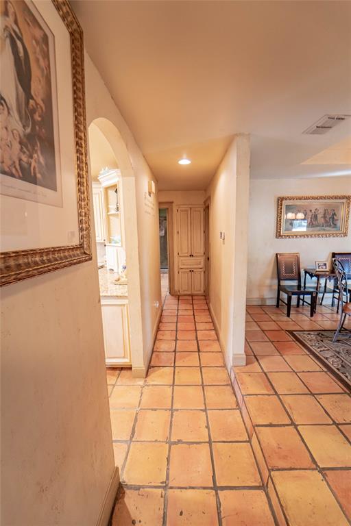 2 London Lane Property Photo 19