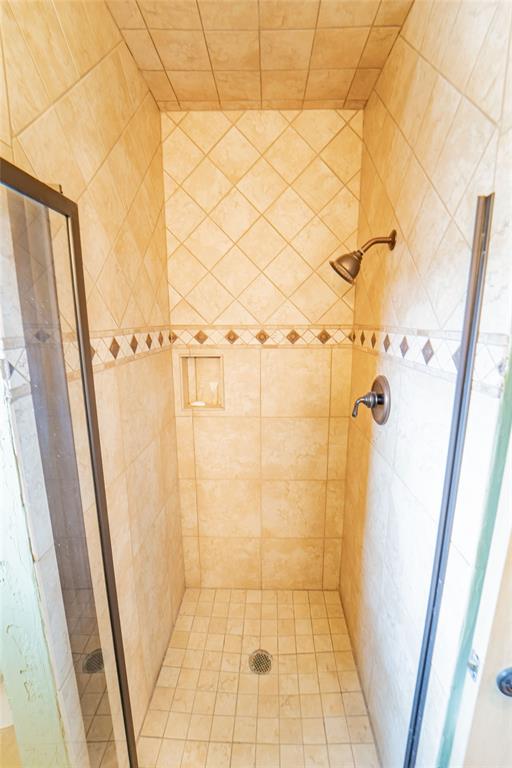 2 London Lane Property Photo 25