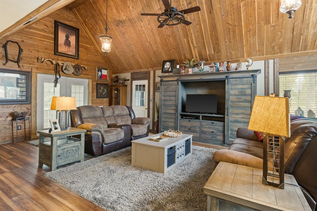 490 Fm 1735 Property Photo 5