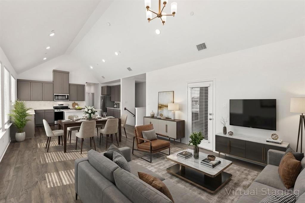2526 Campden Mews Property Photo 15
