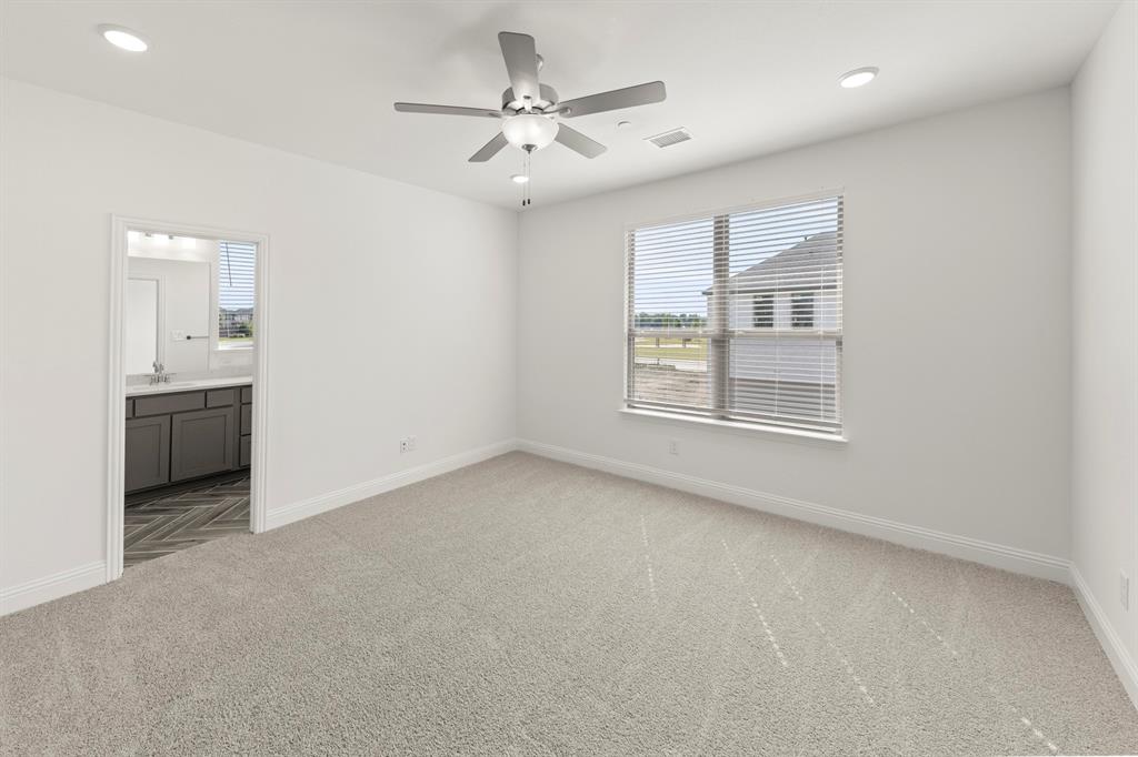 2526 Campden Mews Property Photo 26
