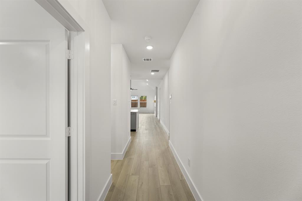 2413 Belmont Road Property Photo 4