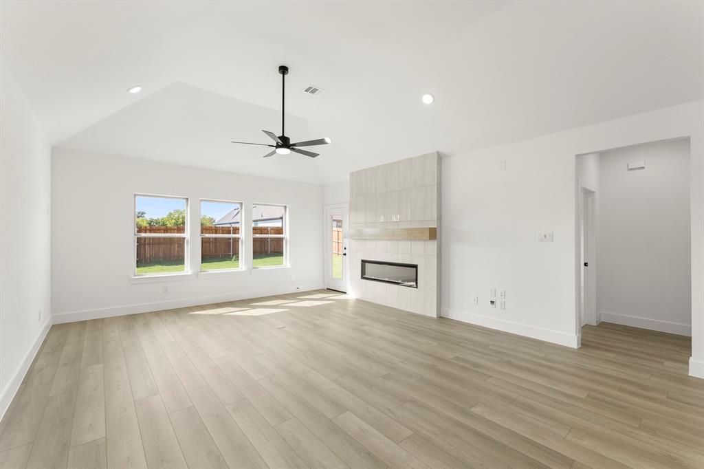 2413 Belmont Road Property Photo 13