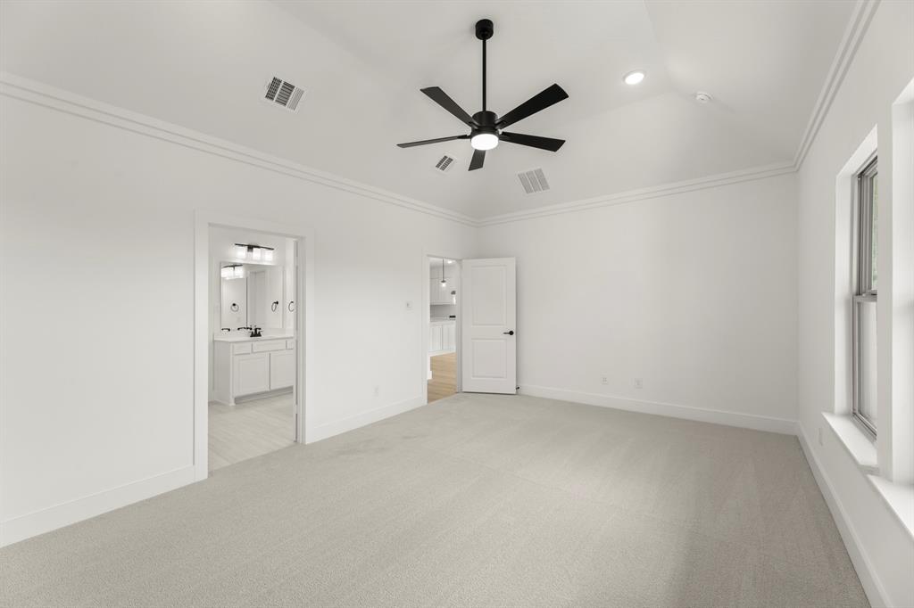 2413 Belmont Road Property Photo 17