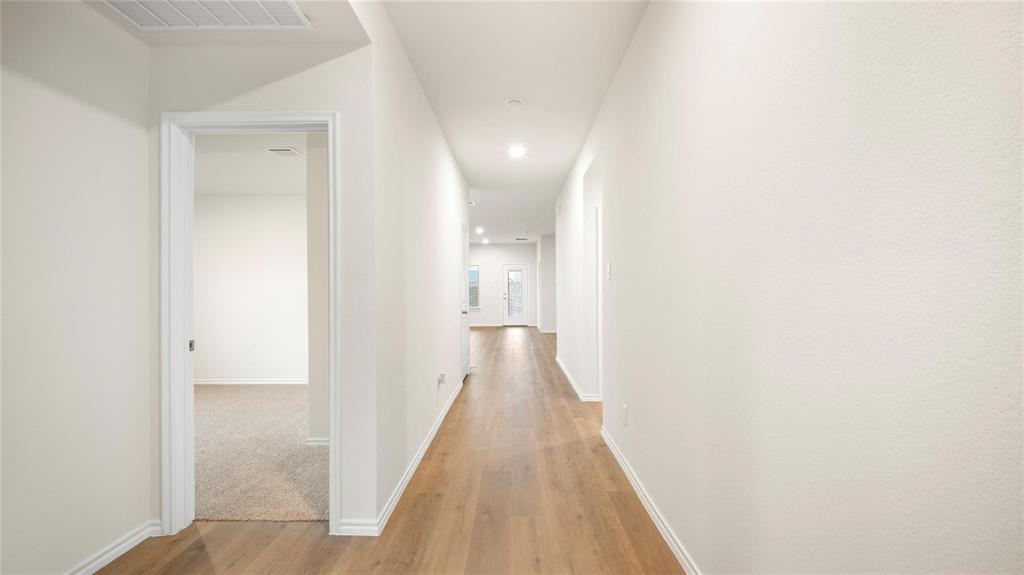 1900 Sandy Knoll Drive Property Photo 2