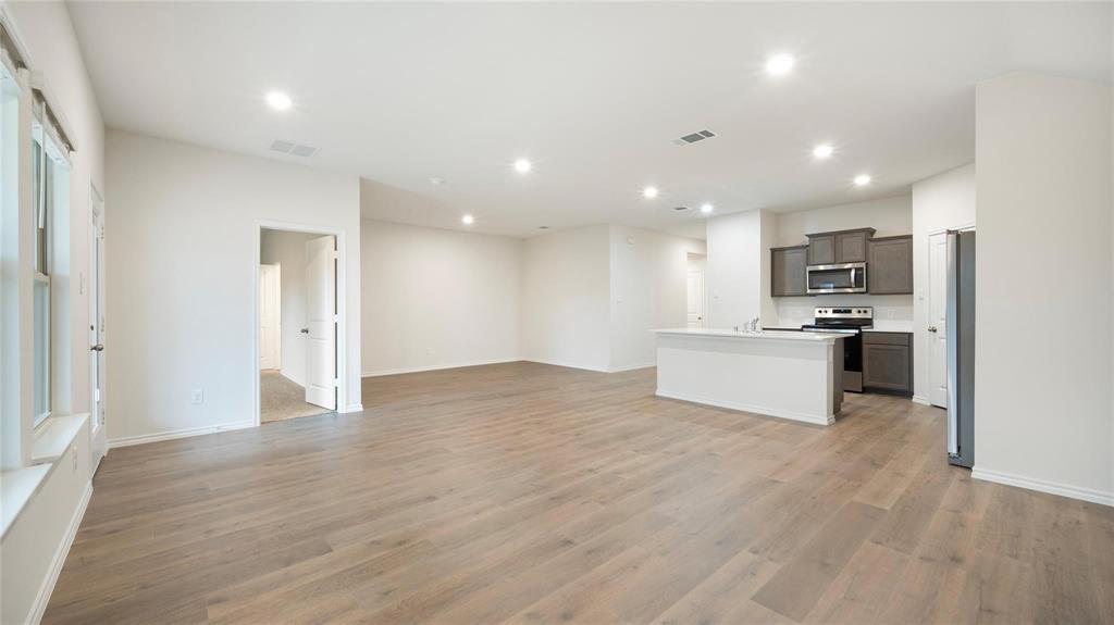 1900 Sandy Knoll Drive Property Photo 6