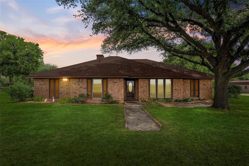 818 Fm 3370 Property Photo 1