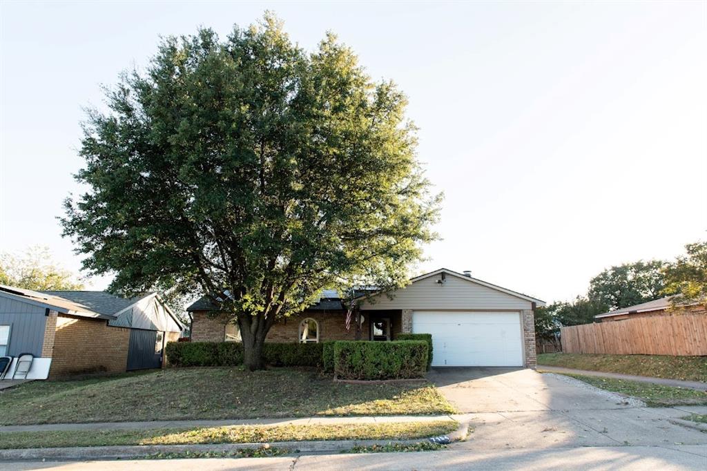 7154 Hedge Drive Property Photo 1