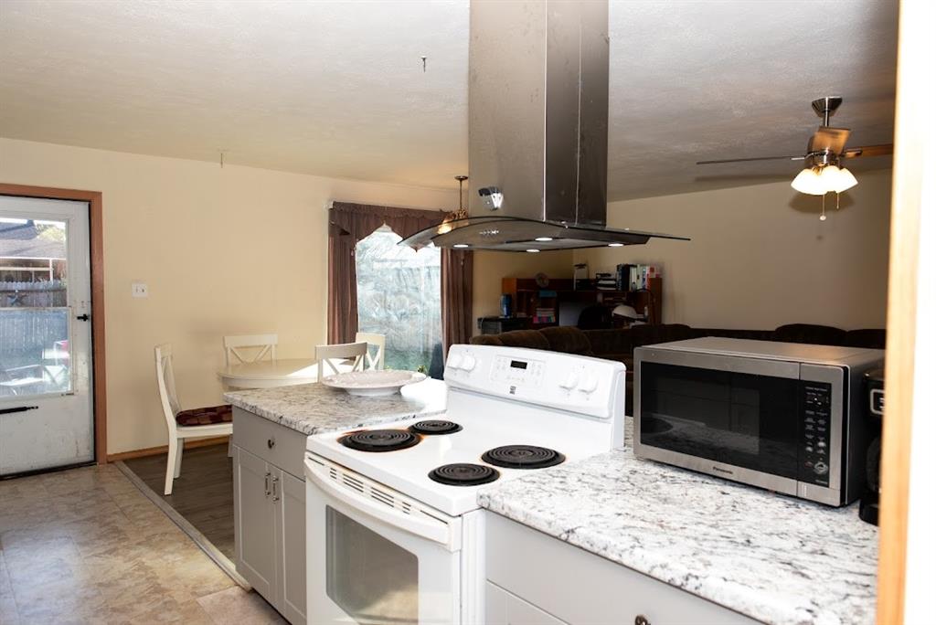 7154 Hedge Drive Property Photo 15