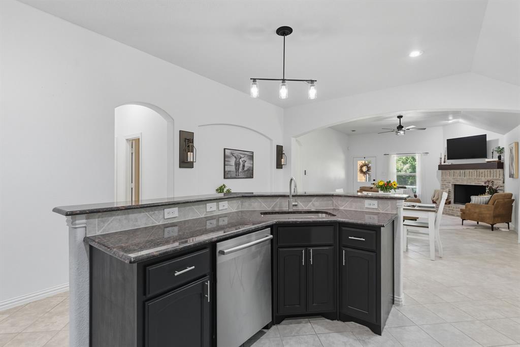 104 Candis Court Property Photo 8