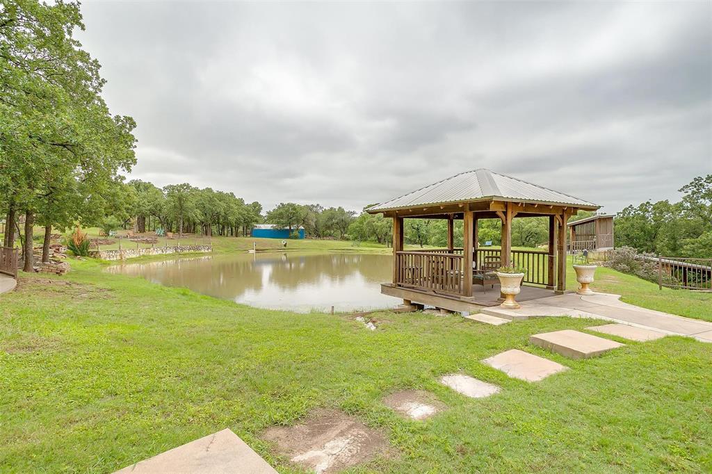 383 County Rd 3672 Property Photo 2