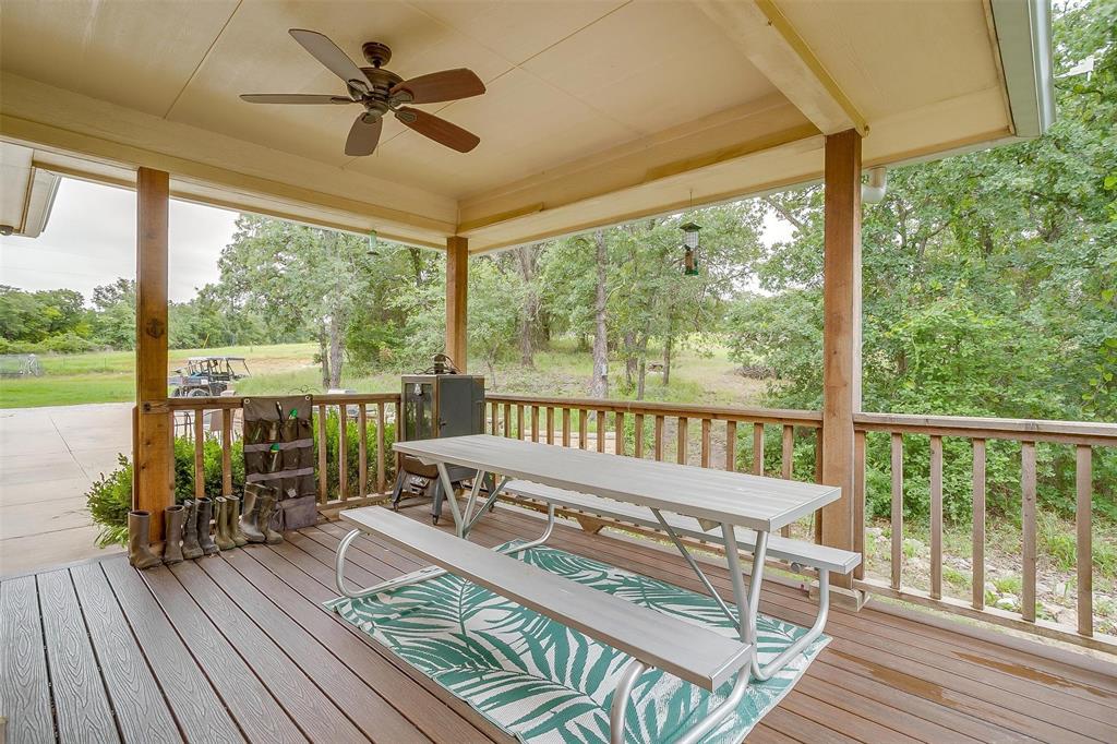 383 County Rd 3672 Property Photo 9
