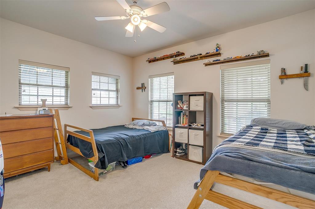 383 County Rd 3672 Property Photo 17