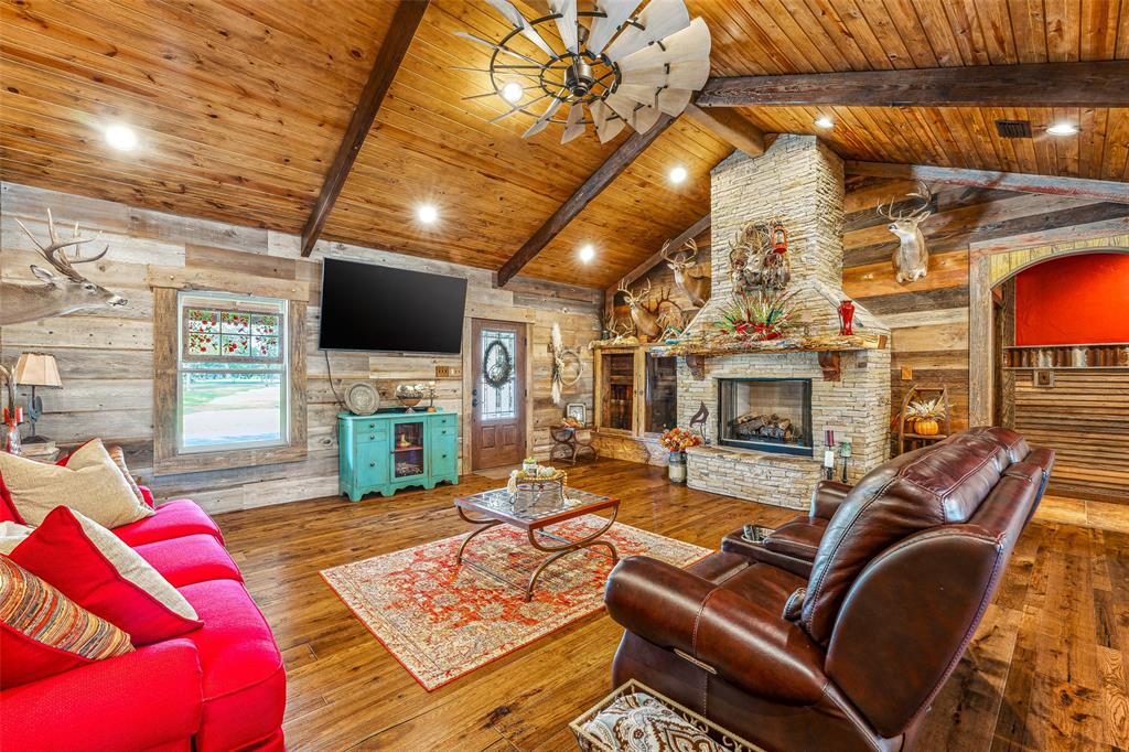 2113 County Road 2012 Property Photo 23
