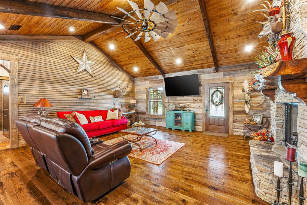 2113 County Road 2012 Property Photo 24