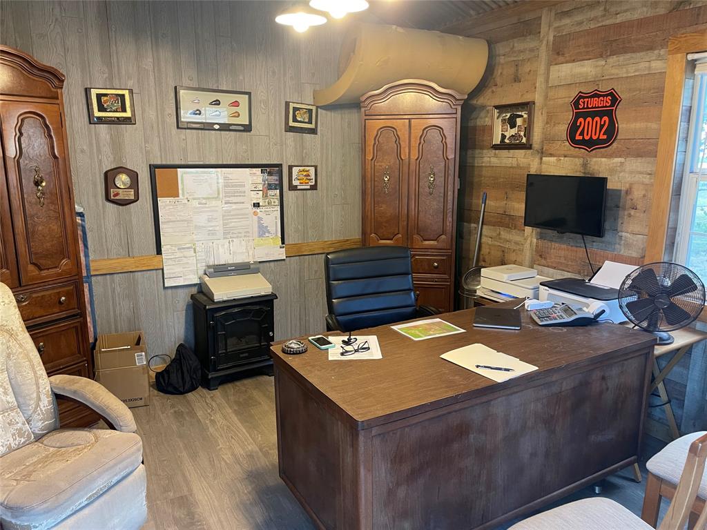 2502 Us Highway 183 Property Photo 5