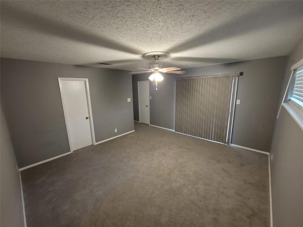 1740 Brown Trail Property Photo 8