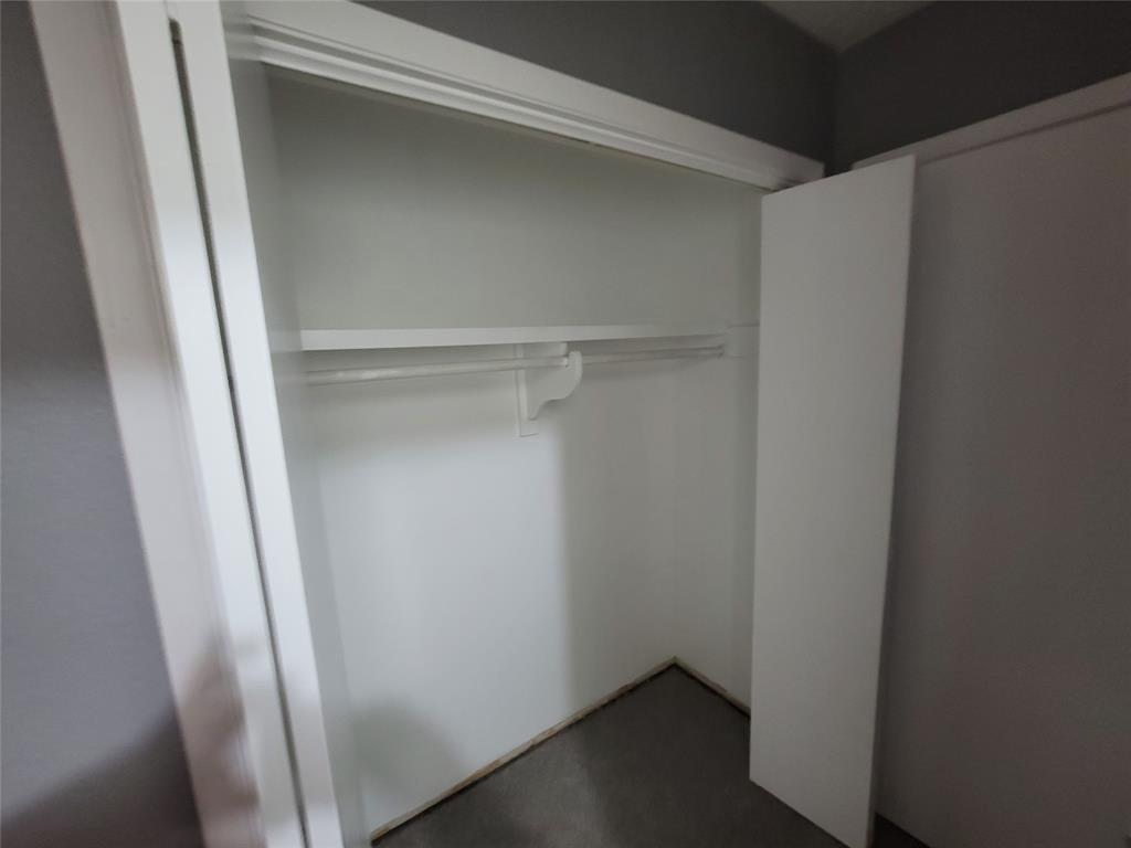 1740 Brown Trail Property Photo 15