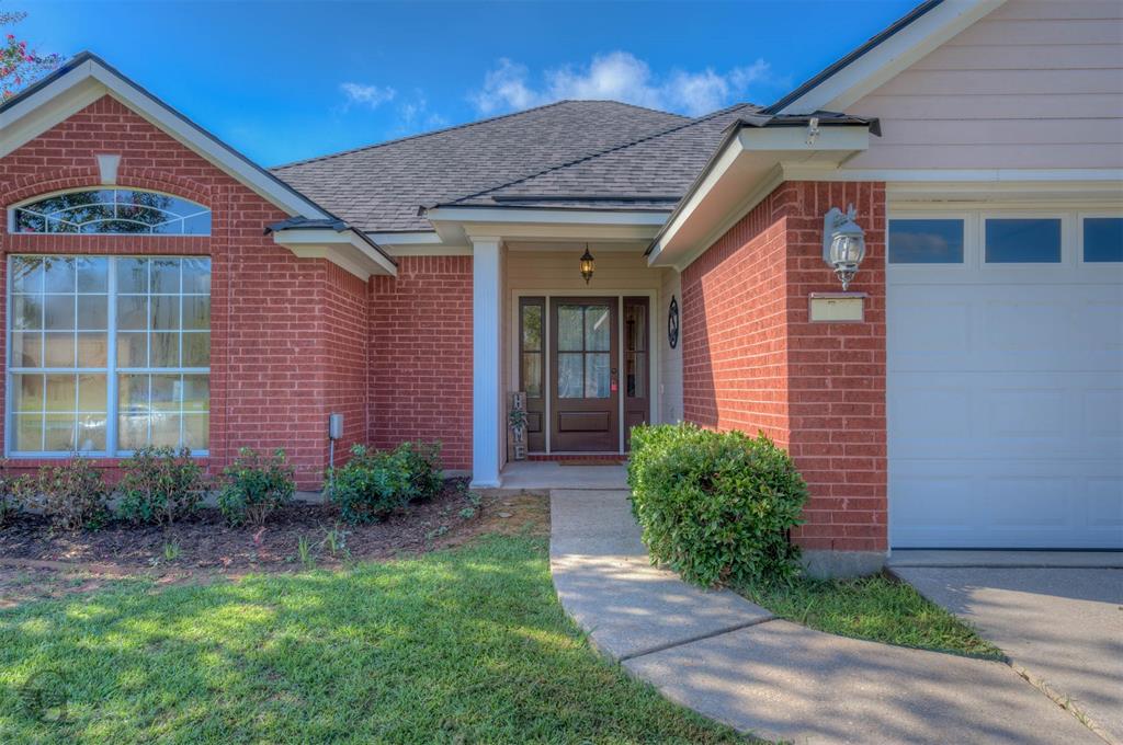 5758 Gold Crest Drive Property Photo 4