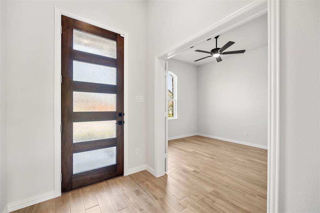 441 Pickett Creek Drive Property Photo 6