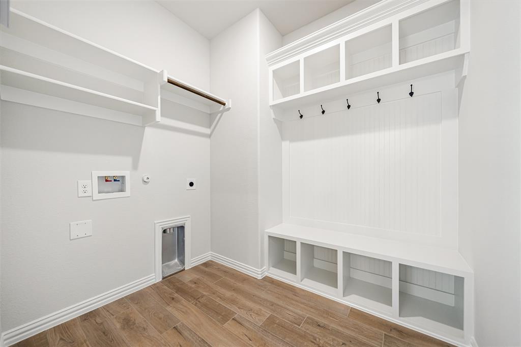 441 Pickett Creek Drive Property Photo 15