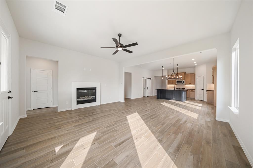 441 Pickett Creek Drive Property Photo 18