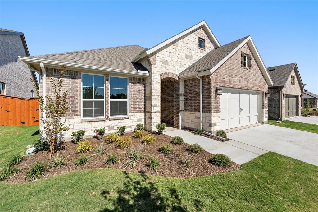 404 Pickett Creek Drive Property Photo 4