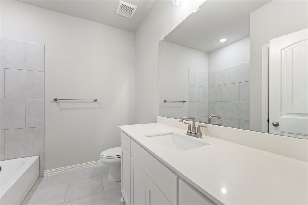 404 Pickett Creek Drive Property Photo 8