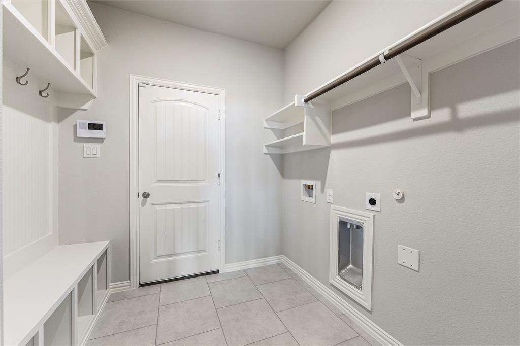 404 Pickett Creek Drive Property Photo 13